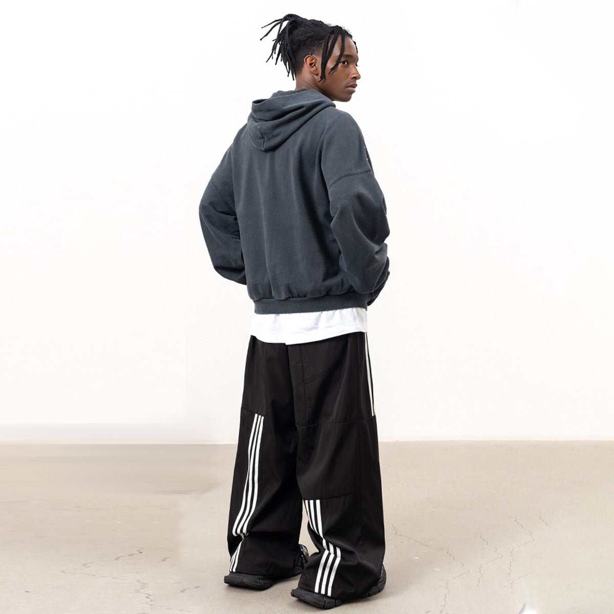 Reverse Pocket Design Distressed Hoodie(440GSM) - IVORYFLOW