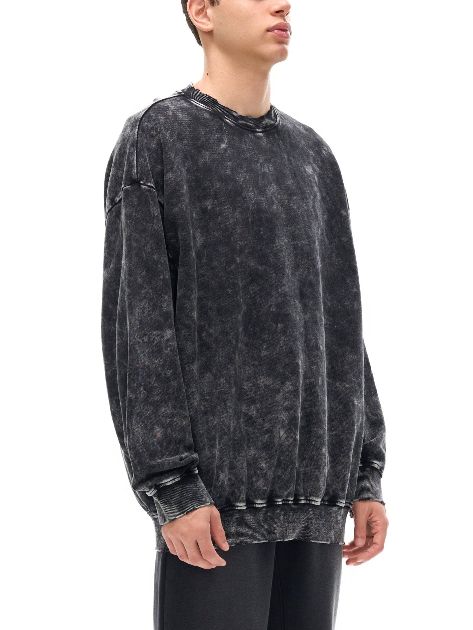 Snow Washed Hand - Frayed Sweatshirt - IVORYFLOW